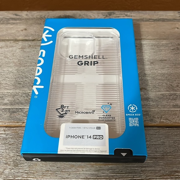 Speck Gemshell Grip case for iPhone 14 Pro - Picture 3 of 3